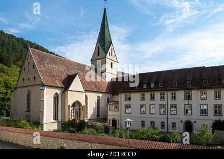 Das Kloster in der Nähe des Blautopf in Blaubeuren Stockfoto