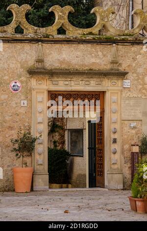 Palacio del Rey Sanç, edificado en 1309 por Jaime II, Valldemossa, Mallorca, Balearen, spanien Stockfoto