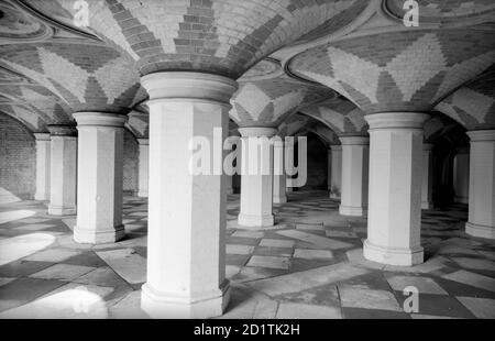 CRYSTAL PALACE, Sydenham, Greater London. Innenansicht der Eingangshalle vom Bahnhof unterhalb der Crystal Palace Parade. Fotografiert von Eric de Mare zwischen 1945 und 1980. Stockfoto