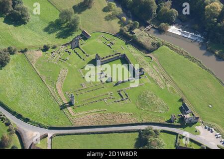 Kirkham Priorat Augustinerkloster, North Yorkshire. Luftaufnahme. Stockfoto