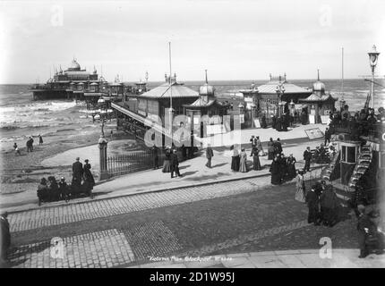 Blick auf den Victoria Pier nach Westen. Stockfoto