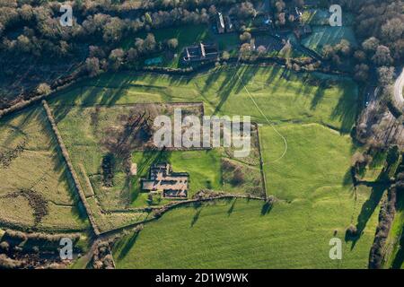 Bordesley Abbey, Worcestershire. Bordesley Abbey, ein zisterzienserkloster, das 1138 auf einem von Königin Matilda, Worcestershire, gewährten Grundstück gegründet wurde. Luftaufnahme. Stockfoto