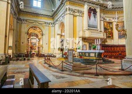 Erzbischöfliche Kathedrale Innenraum des Doms von Ravenna. Stockfoto