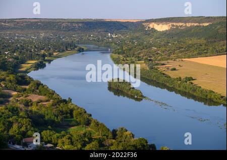 Sonnenuntergang Blick auf den Fluss Dniester vom Hügel des Dorfes Soccola, Moldawien Stockfoto