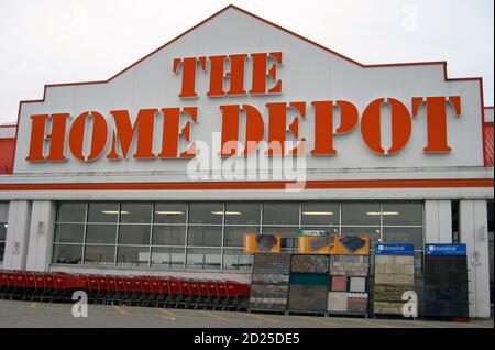 Home Depot Filiale In Toronto Kanada Stockfotografie Alamy