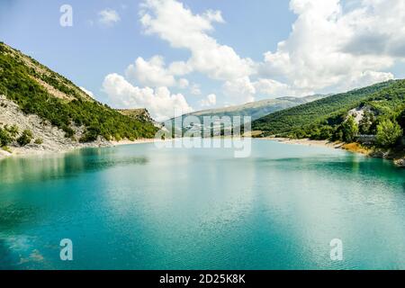 Fiastra See in Italien Stockfoto