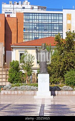 Statue des Erzbischofs von Griechenland Damaskinos (1891-1949), Athen Stockfoto