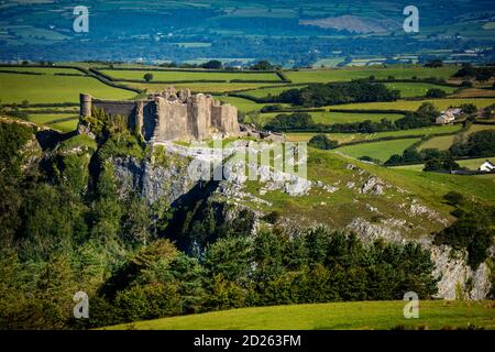 Carreg Cennen mittelalterliche Burg auf einem Hügel, Llandeilo, Brecon Beacons, Wales Stockfoto