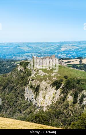 Carreg Cennen mittelalterliche Burg auf einem Hügel, Llandeilo, Brecon Beacons, Wales Stockfoto