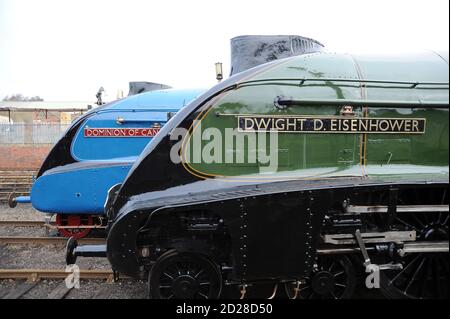 'Dominion of Canada' und 'dwight D. Eisenhower' im Hof von Barrow Hill. Stockfoto