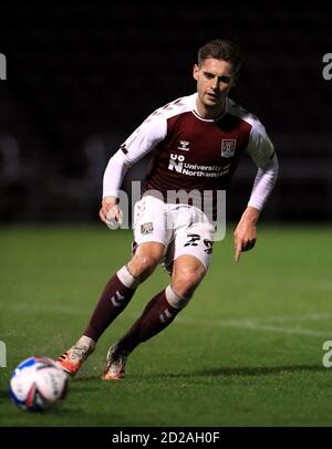 Northampton Town Danny Rose während der EFL Trophy Spiel im PTS Academy Stadium, Northampton. Stockfoto