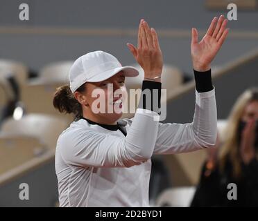 Paris, Frankreich. Oktober 2020. Roland Garros Paris French Open 2020 Day 10 061020 IGA Swiatek (POL) gewinnt Viertelfinale Credit: Roger Parker/Alamy Live News Stockfoto