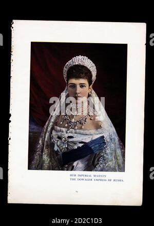 Chromolithographisches Porträt von Alexandra Feodorovna (6. Juni 1872 – 17. Juli 1918), Kaiserin von Russland als Gattin von Nikolaus II., dem letzten Kaiser der Stockfoto