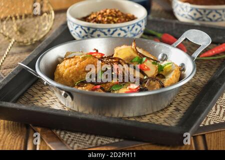 Khai luk khoei. Schwiegersohn Eier. Thailändische Küche Stockfoto