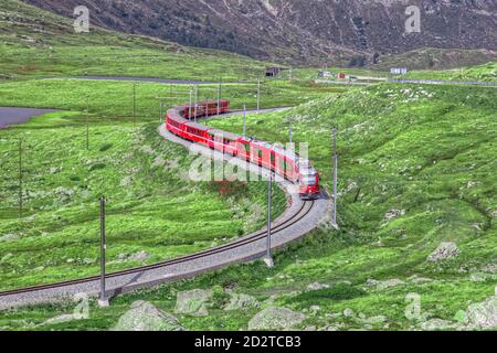 Bernina Pass, Lago Bianco, Ospizio Bernina, Graubünden, Schweiz, Europa Stockfoto