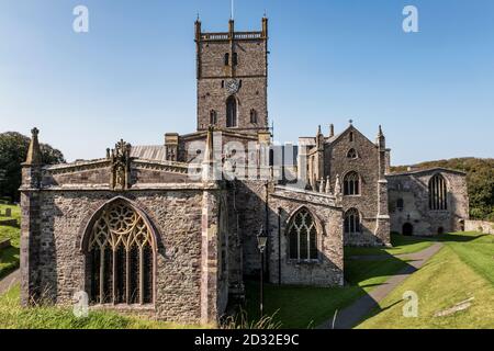 St Davids Kathedrale befindet sich in der Stadt St Davids , Pembrokeshire , Wales , Großbritannien Stockfoto