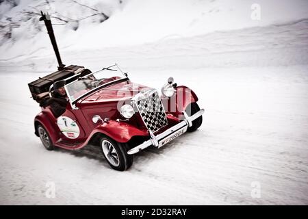 SCHLADMING, ÖSTERREICH - 12. JAN 2008: Ein MG TA bei der Planai Classic Stockfoto