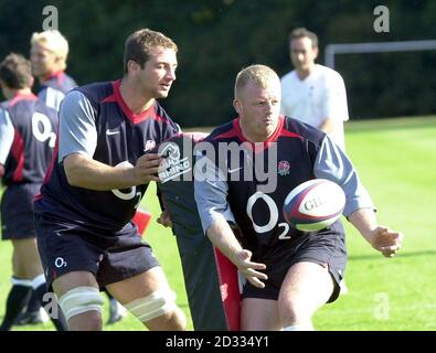 Englands Rugby-Spieler während des Trainings auf dem Trainingsgelände des Englands Rugby Teams in Penny Hill Park Hotel Bagshot. Stockfoto