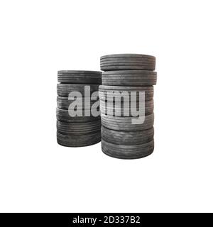 Nahaufnahme eines Stapels alter LKW-Reifen isoliert auf weißem Hintergrund mit Clipping-Pfad. Stockfoto