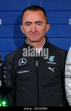 Paddy Lowe Executive Director (Technik) des Mercedes AMG Petronas Formel 1 Teams beim Start des Formel 1 Autos 2014, beim Formel 1 Test 2014 auf dem Circuito de Jerez, Jerez, Spanien. Stockfoto