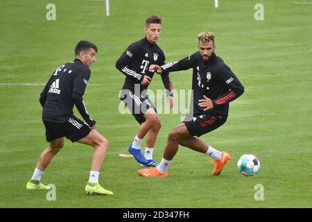 Von links: Marc ROCA (FC Bayern München), Tiago DANTAS (FC Bayern München), Eric Maxim Choupo-Moting (FC Bayern München), Action, Duelle. FC Bayern München Neulinge. Training in der Saebener Straße. Fußball 1. Bundesliga, Saison 2020/2021 am 07.10.2020. Weltweite Nutzung Stockfoto