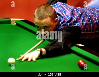 Schottlands Stephen Hendry in Aktion. Stockfoto