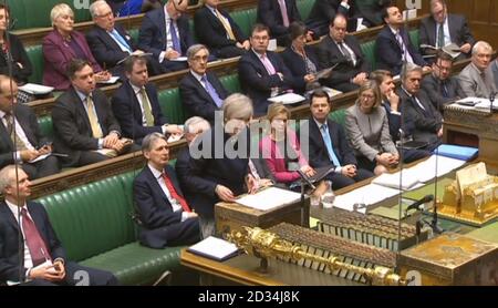 Premierministerin Theresa May, die nach dem EU-Gipfel in Valletta, Malta, im Londoner Unterhaus eine Erklärung vor den Abgeordneten abgegeben hat. Stockfoto