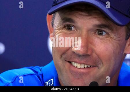 Republik Irland Padraig Harrington spricht während einer Pressekonferenz während der Praxistag zwei der Open Championship 2017 im Royal Birkdale Golf Club, Southport. Stockfoto