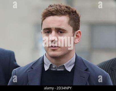 Irland und Ulster rugby spieler Paddy Jackson kommt an Belfast Crown Court, wo er und sein Teamkollege Stuart Olding vor Gericht beschuldigt der Vergewaltigung einer Frau an einem Anwesen in South Belfast im Juni 2016. Stockfoto