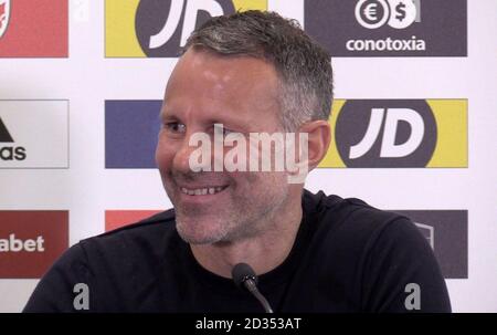 Screen Grab von PA Video von Wales' manager Ryan Giggs genommen während einer Gruppe Ankündigung Pressekonferenz auf der Urdd Center, Llangrannog. Stockfoto