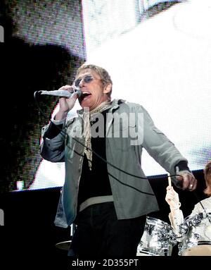 The Who treten auf der Pyramid-Bühne beim Glastonbury Festival 2007 auf der Worthy Farm in Pilton, Somerset, auf. Stockfoto