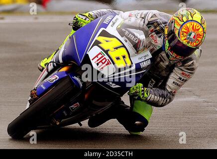 Yamaha's italienischer Fahrer Valentino Rossi qualifiziert sich für den morgigen britischen MotoGP Grand Prix im Donington Park auf Platz zwei. Stockfoto