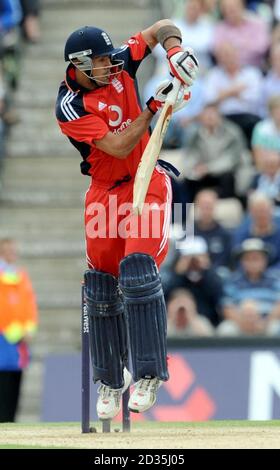 Englands Owais Shah Fledermäuse während der NatWest Series Third One Day International im Rose Bowl, Southampton. Stockfoto