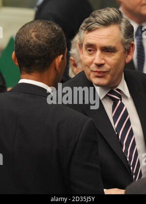 US-Präsident Barack Obama und Großbritanniens Premierminister Gordon Brown verlassen den UN-Sicherheitsrat in New York. Stockfoto