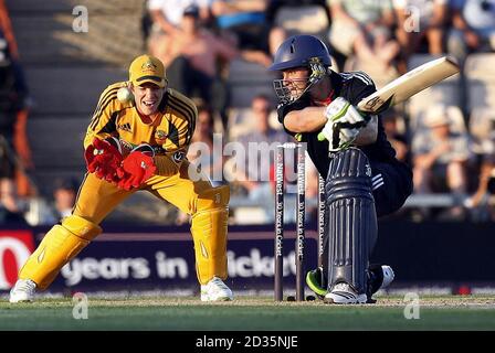 Englands Luke Wright Fledermäuse beim ersten NatWest One Day International Spiel im Rose Bowl, Southampton. Stockfoto