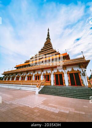 Spaziergang um die Tempel nong wang und Chao Por Lak Muang In Khon Kaen Stadt in Thailand Stockfoto