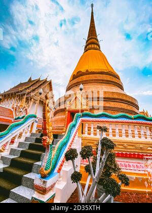 Spaziergang um die Tempel nong wang und Chao Por Lak Muang In Khon Kaen Stadt in Thailand Stockfoto