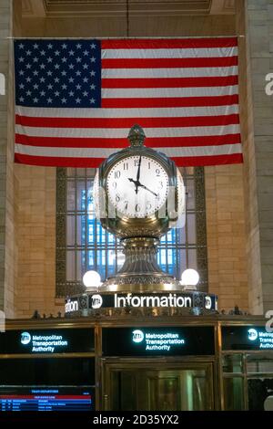 Informationsschalter am Grand Central Station in NYC Stockfoto