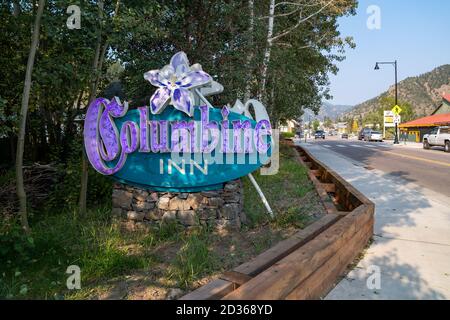 Idaho Falls, Colorado - 18. September 2020: Retro-Neonschild für das Columbine Inn, ein Motel in der Innenstadt Stockfoto