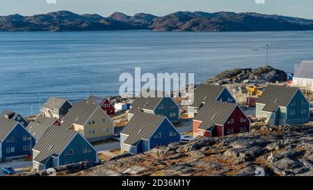 Holzhütten an der Küste, Nuuk, Sermersooq, Grönland Stockfoto