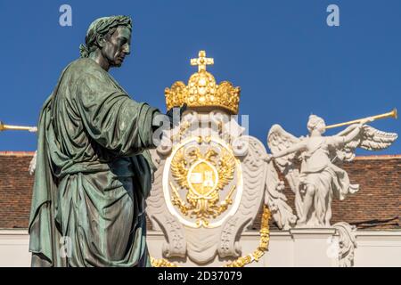 Das Kaiser-Franz-Denkmal am Inneren Burgplatz / in der Burg der Hofburg in Wien, Österreich, Europa Denkmal für Kaiser Franz I., Innerer Burghof Sq Stockfoto