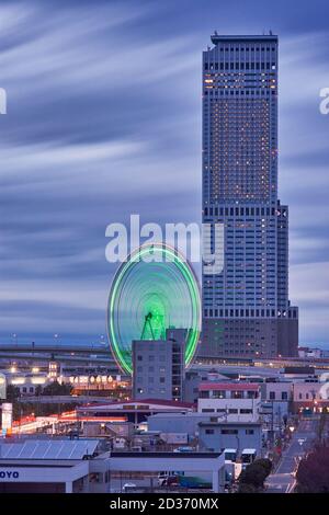 Osaka / Japan - 21. März 2018: Rinku Gate Tower Building Wolkenkratzer, das dritthöchste Gebäude in Japan, befindet sich in Rinku Town, Izumisano, Osaka, Ja Stockfoto