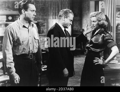 EDMOND O'BRIEN JAMES CAGNEY und VIRGINIA MAYO in WHITE HEAT 1949 Regisseur RAOUL WALSH Drehbuch Ivan Goff und Ben Roberts vorgeschlagen von einer Geschichte von Virginia Kellogg Musik Max Steiner Warner Bros. Stockfoto