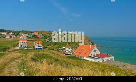 Wanderweg von den Klippen von Cap gris nez zu Das Dorf Audinghen an der französischen Opalküste entlang des Nordens Meer in Frankreich Stockfoto