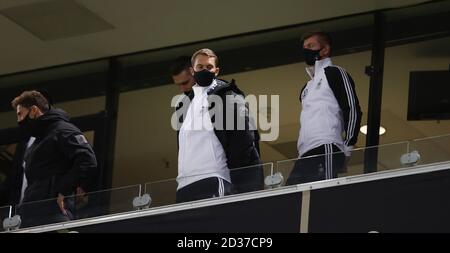 Köln, Deutschland. 8. Okt, 2020. firo: 07.10.2020 Fußball: Fußball: Landerspiel Nationalmannschaft Testspiel Freundschaftsspiel Deutschland - Türkei, Türkei Manuel NEUER und Toni KROOS auf der Tribüne Quelle: dpa/Alamy Live News Stockfoto