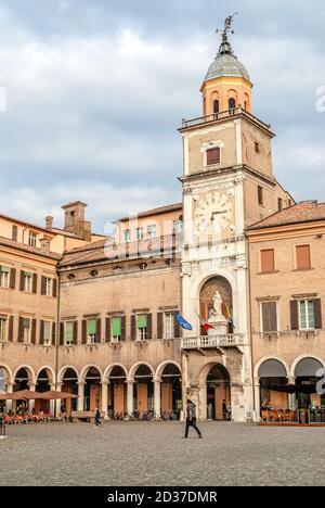 Palazzo Communale an der Piazza Grande in Modena, Mittelitalien Stockfoto