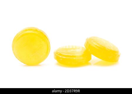 Medizinische Lutschtabletten zur Linderung Husten, Halsschmerzen und Rachenreizung . Husten und Erkältungen fallen. Farbenfroh Stockfoto