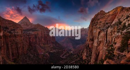 Wunderschöne Panorama-Luftlandschaftsansicht eines Canyons Stockfoto