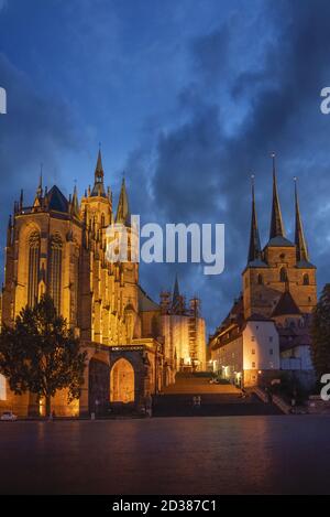 Der Dom Sankt Marien in Erfurt und die Severikirche in Erfurt, Thüringen Stockfoto