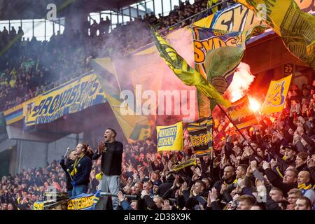 Brondby, Dänemark. März 2020. Fußball-Fans von Broendby, WENN während der 3F Superliga-Spiel zwischen Broendby IF und Lyngby Boldklub im Brondby Stadium gesehen. (Foto: Gonzales Photo - Thomas Rasmussen). Stockfoto